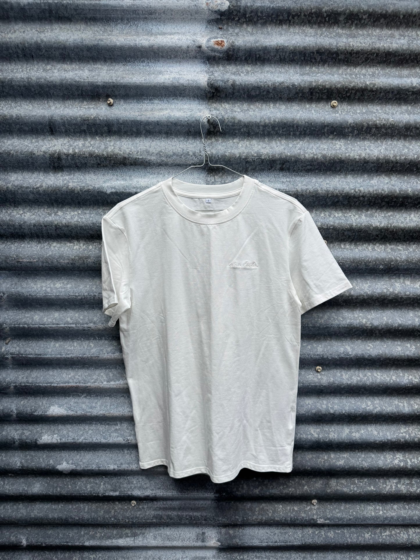 basic white tee