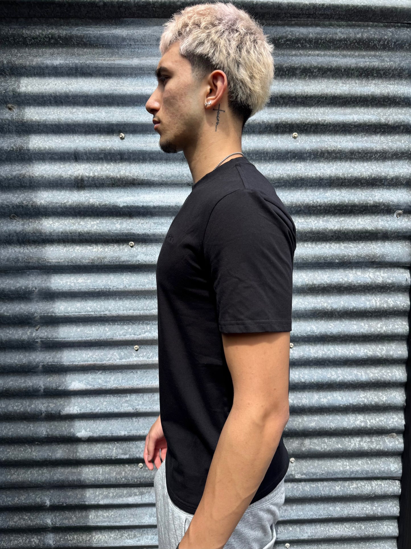 basic black tee